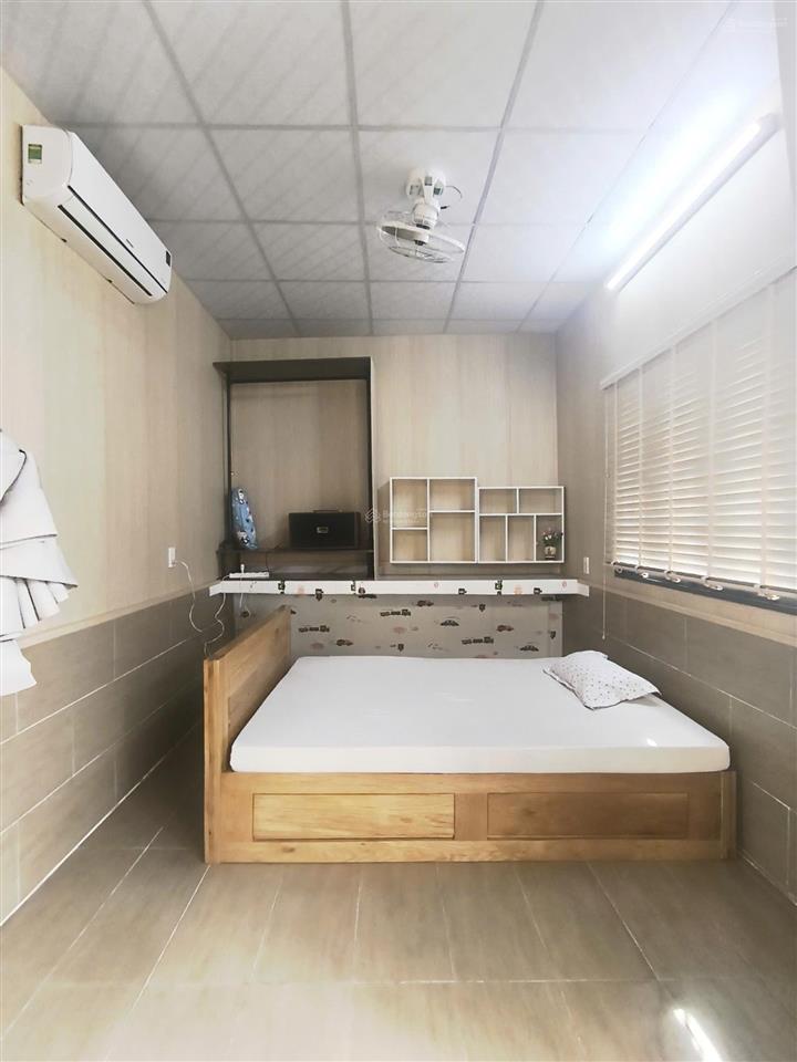 Chính chủ cho thuê phòng full nội thất, cửa sổ to thích quảng đức, phú nhuận