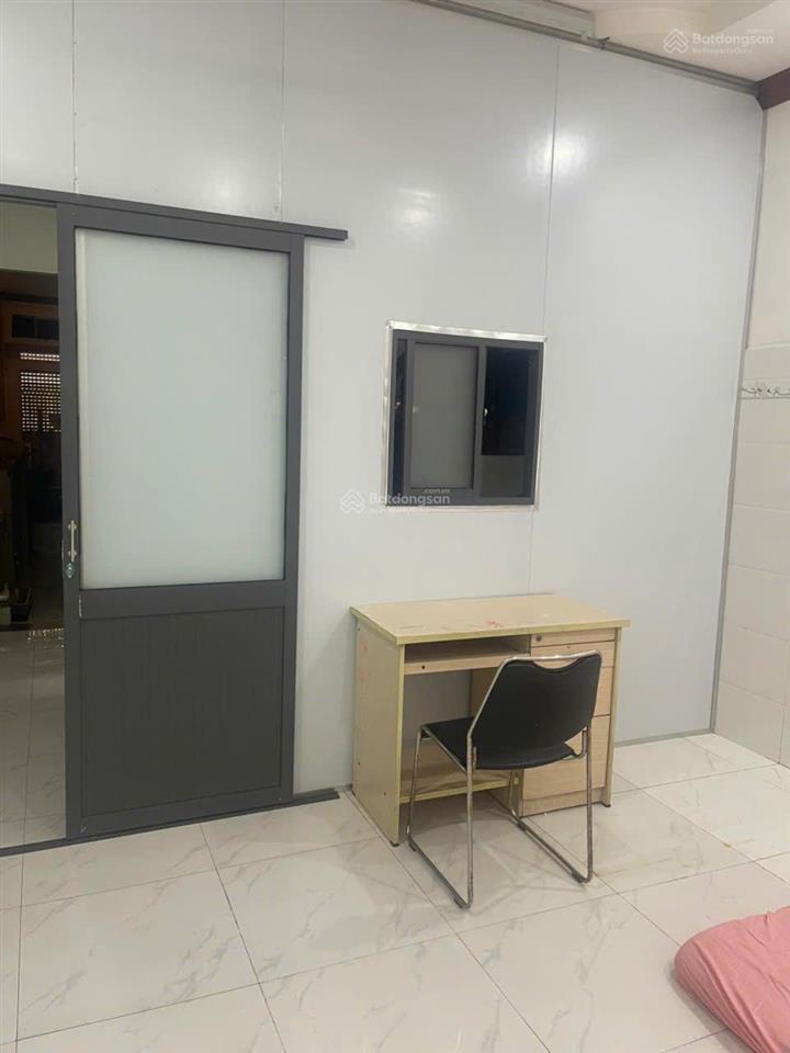 Phòng chính chủ cho thuê ở giải phóng gần học viện hàng không sân bay tân sơn nhất