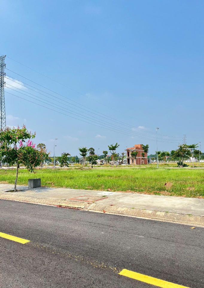 Sở hữu đất nền KĐT Bắc Sài Gòn - Chỉ 20 phút là di chuyển về đến TT thành phố - Giá chỉ 1,2 tỷ
