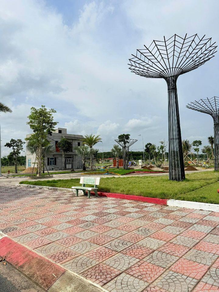 Sở hữu suất nội bộ ngay trung tâm mới tại TP.HCM - chỉ 1 tỷ 168 - sổ hồng riêng, hạ tầng hoàn thiện