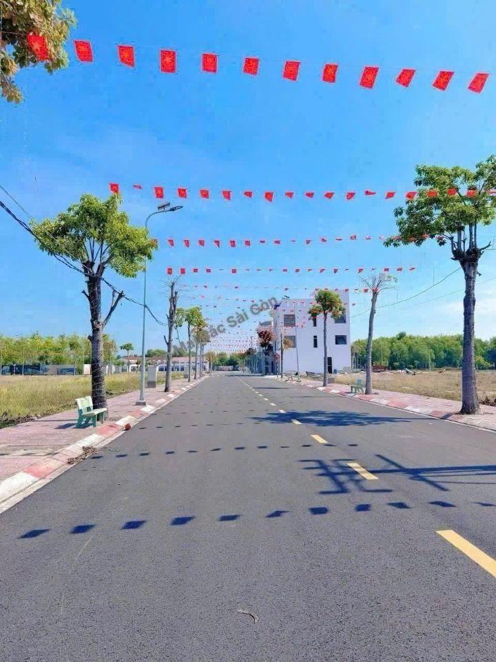 Chỉ 5 triệu mỗi tháng sở hữu ngay 100m2 đất full thổ cư - Sổ hồng riêng - Cạnh nút giao cao tốc