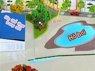 BÁN NHANH LÔ ĐẤT 2 MẶT TIỀN – ĐỐI DIỆN HỒ BƠI & SÂN THỂ THAO