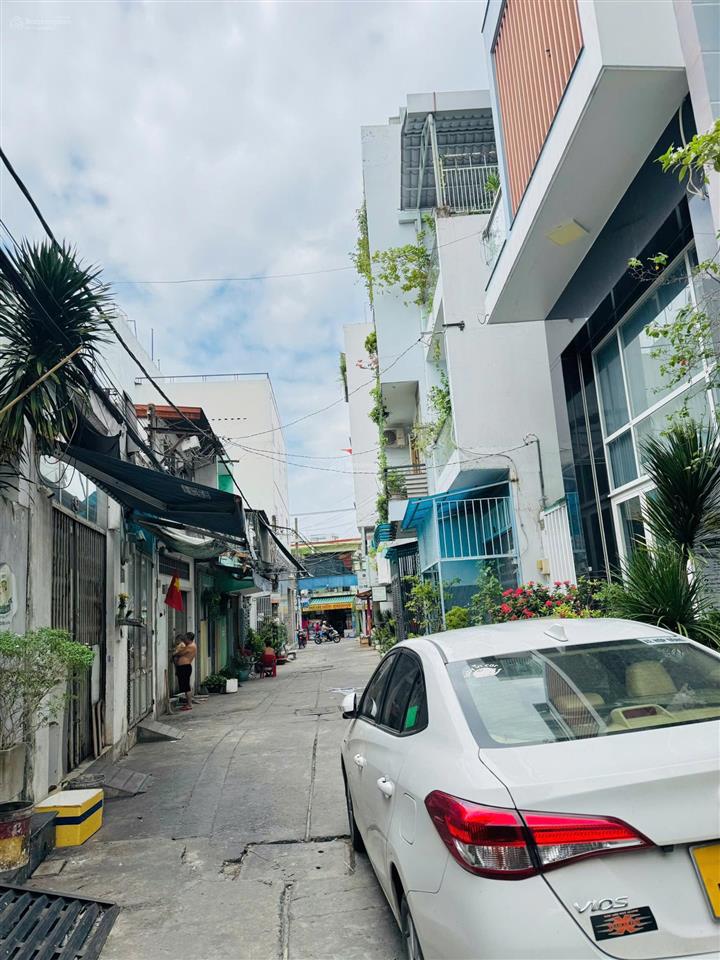 Sát mt phú thọ hòa dt 4x14.5m nhà nát giá 6.4 tỷ