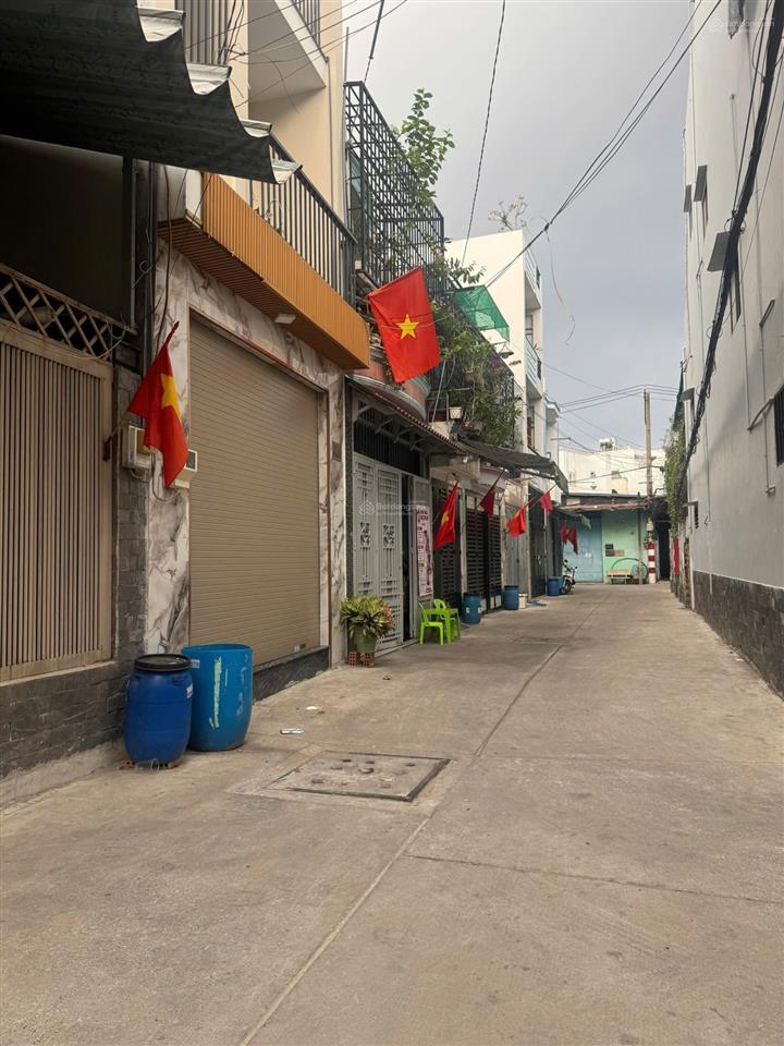 Nhà mới xây thạch lam (4x14m)  3.5 tấm  xe hơi trong nhà  tặng nội thất  giá 7.7 tỷ