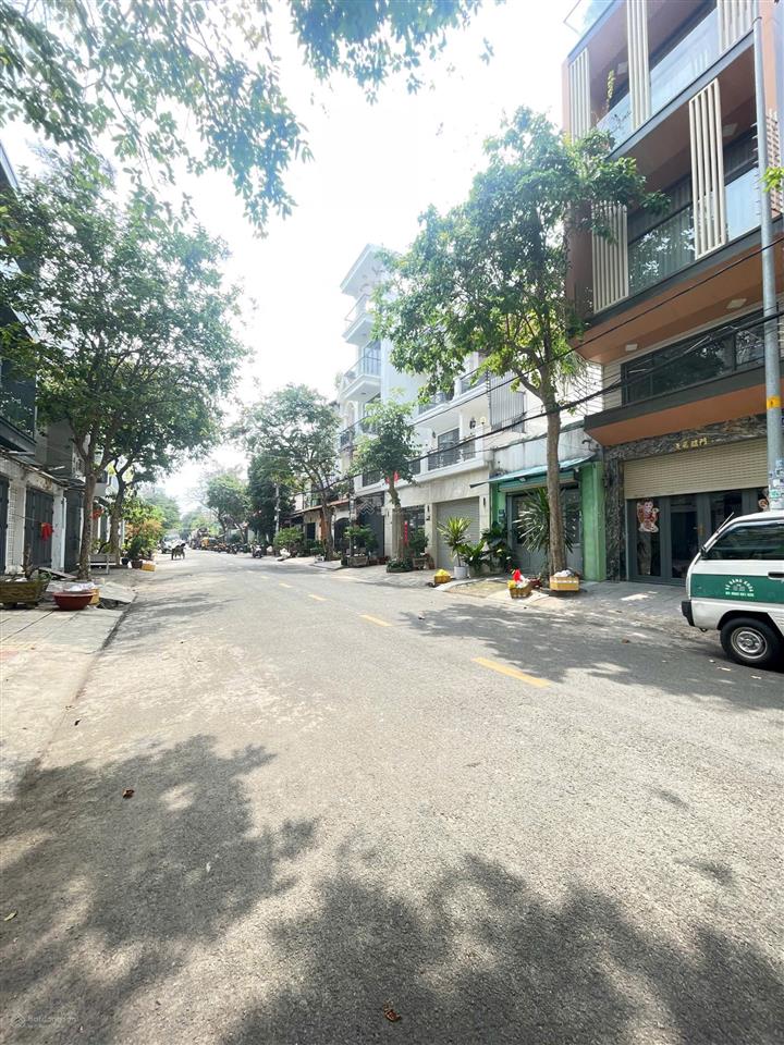 Mt khu họ lê 4x19m, cấp 4 giá 9 tỷ  giá tốt nhất.