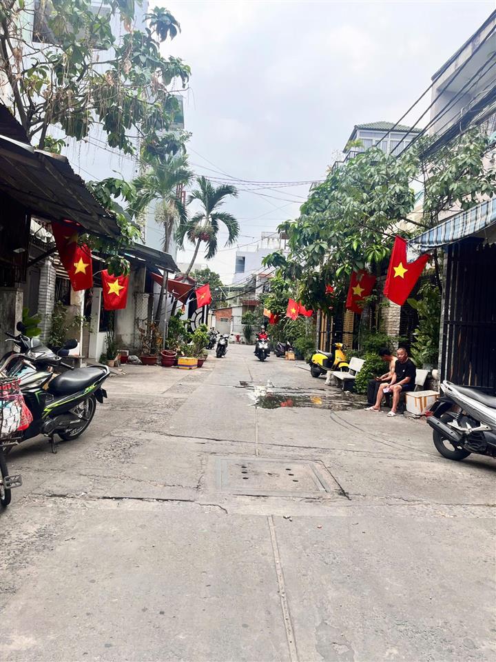 Hẻm xe tải  khu chợ tân hương 4x20m, 6.3 tỷ  thông tin chính xác