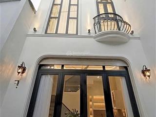 Nhà hẻm 1/ đường thạch lam, phú thạnh, tân phú
dt 4m x 5m. dtcn 18,1m. dt sàn 52,2m.
 kết cấu