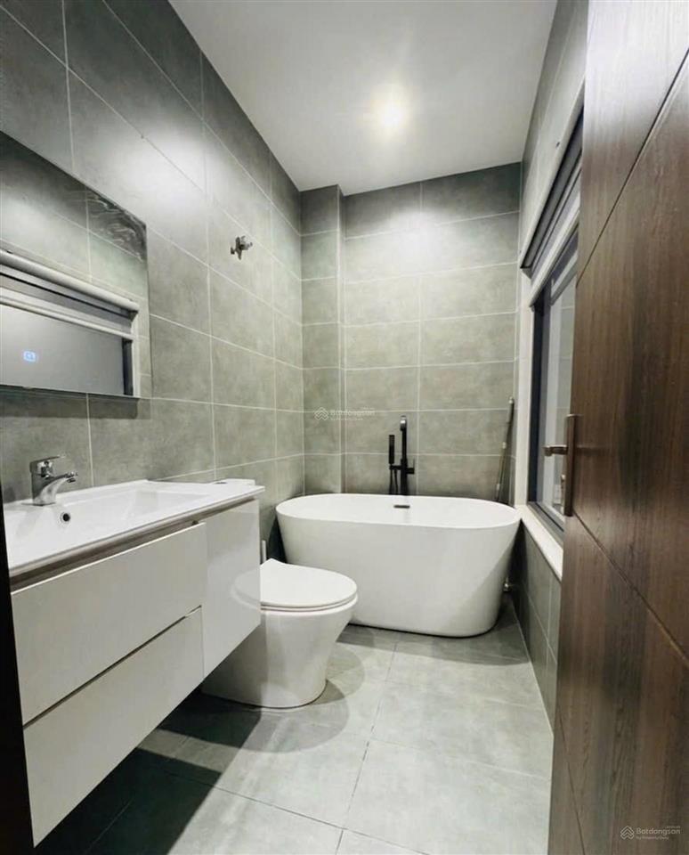 Nhà đẹp bình tân  nguyễn thị tú  4 tầng  xe hơi ngủ trong nhà  tặng full nội thất  52m2  ngan