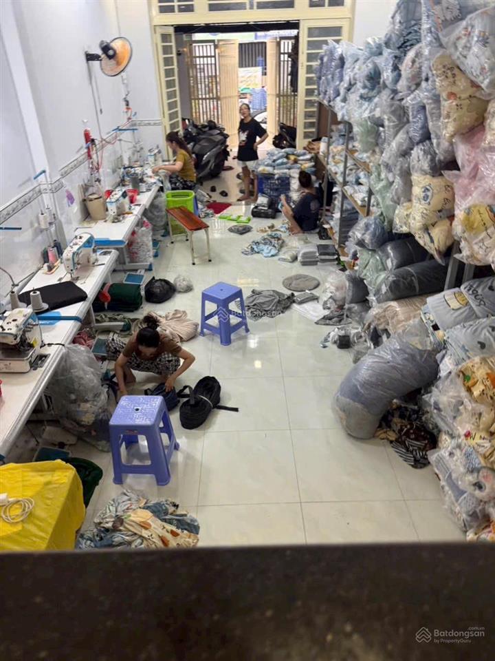 Nhà mặt tiền kênh tham lương  đường nhựa 7 m  trệt 1 lầu 3pn  sàn btct hỗ trợ vay ngân hàng