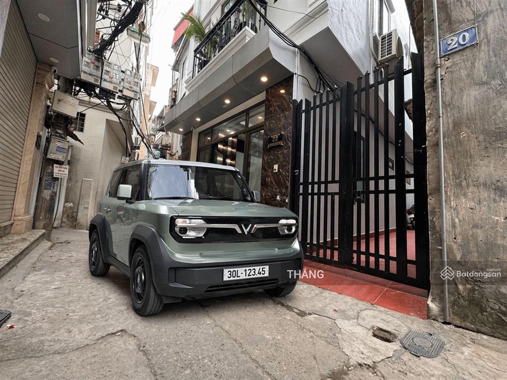 Hơn chục tỷ bán nhà lô góc phố lò đúc. hai bà trưng. 46m. 6t. mt 4,2m. ô tô con đỗ cửa. gần phố.