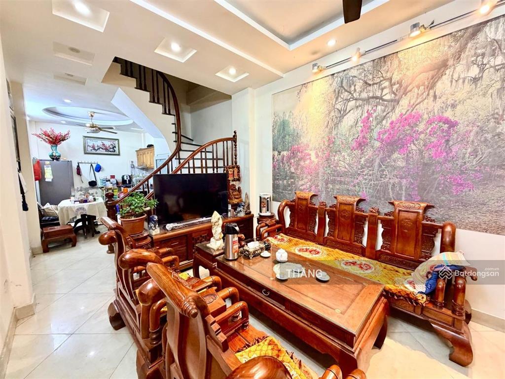 Lô góc 3 mặt thoáng phố lạc trung. 60m. 5t, ô tô đỗ cửa. kinh doanh, giá 12 tỷ có bớt