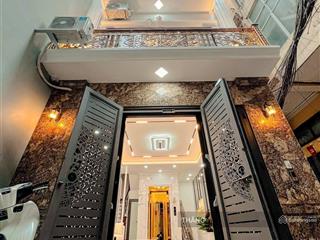 Chính chủ cần bán lô góc phố trần khát chân. 50m sd. 6t..mt 4,2m. ngõ 3m. gần phố. 12 tỷ hơn.