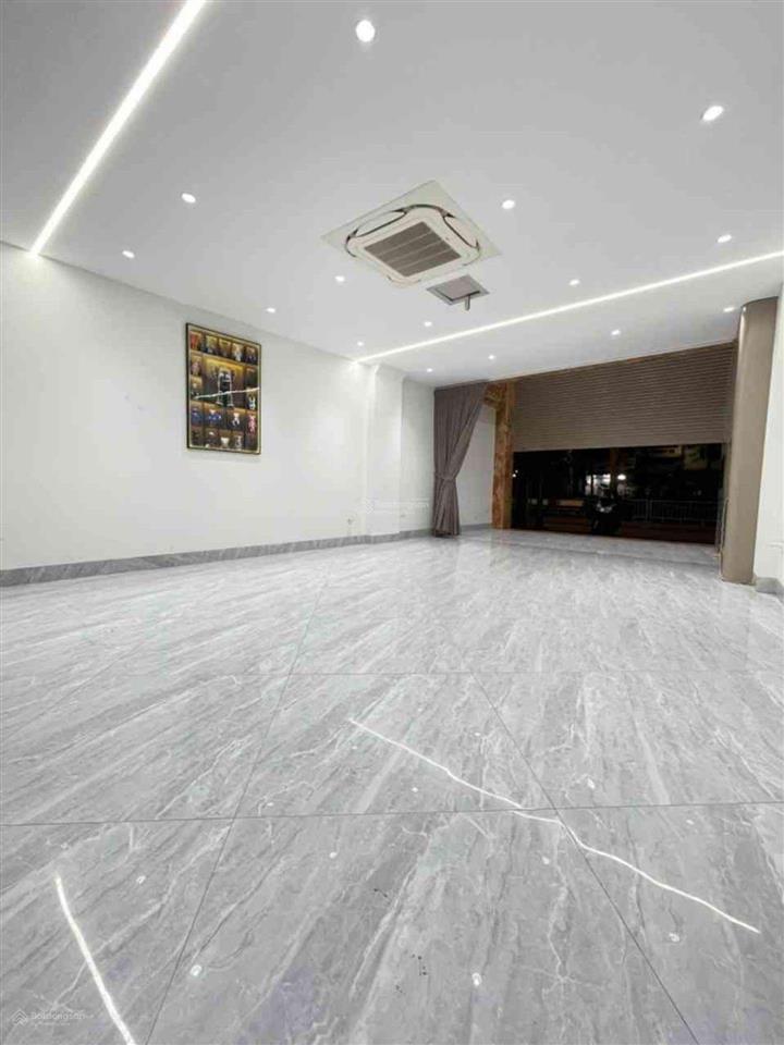 Gia đình cần tiền bán nhanh căn phân lô đền lừ. 50m, 6t. mt 4m. thang máy, kinh doanh. hơn chục tỷ.