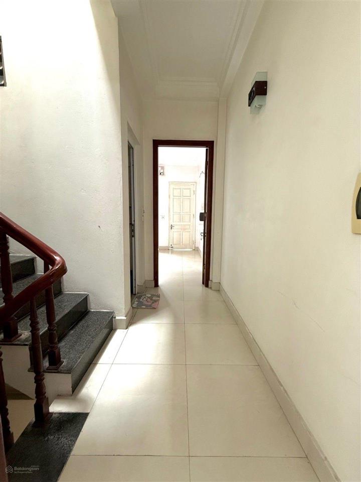 Cần bán gấp nhà phân lô trần khát chân gần chợ giời. vỉa hè ô tô tránh. 48m. 5t. chỉ 17 tỷ hơn