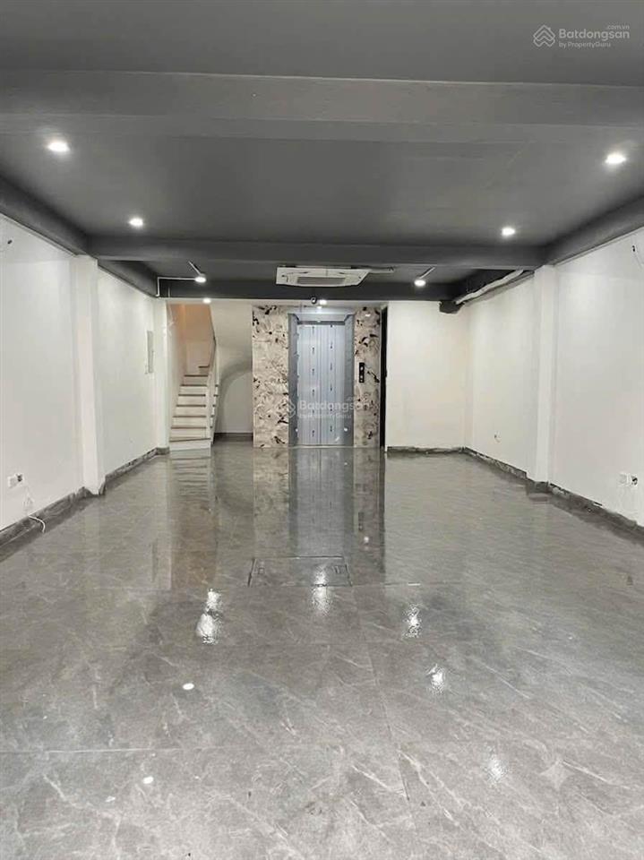 Bán tòa nhà văn phòng kđt linh đàm 60m, 5t thang máy, mt 5m, ô tô tránh, vỉa hè, giá 18 tỷ có bớt.