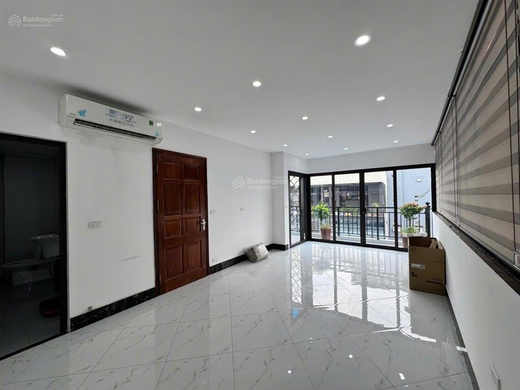 Bán tòa nha văn phòng kinh doanh dòng tiền view hồ linh đàm 7t thang máy (mt 7.5m). hơn 20 tỷ