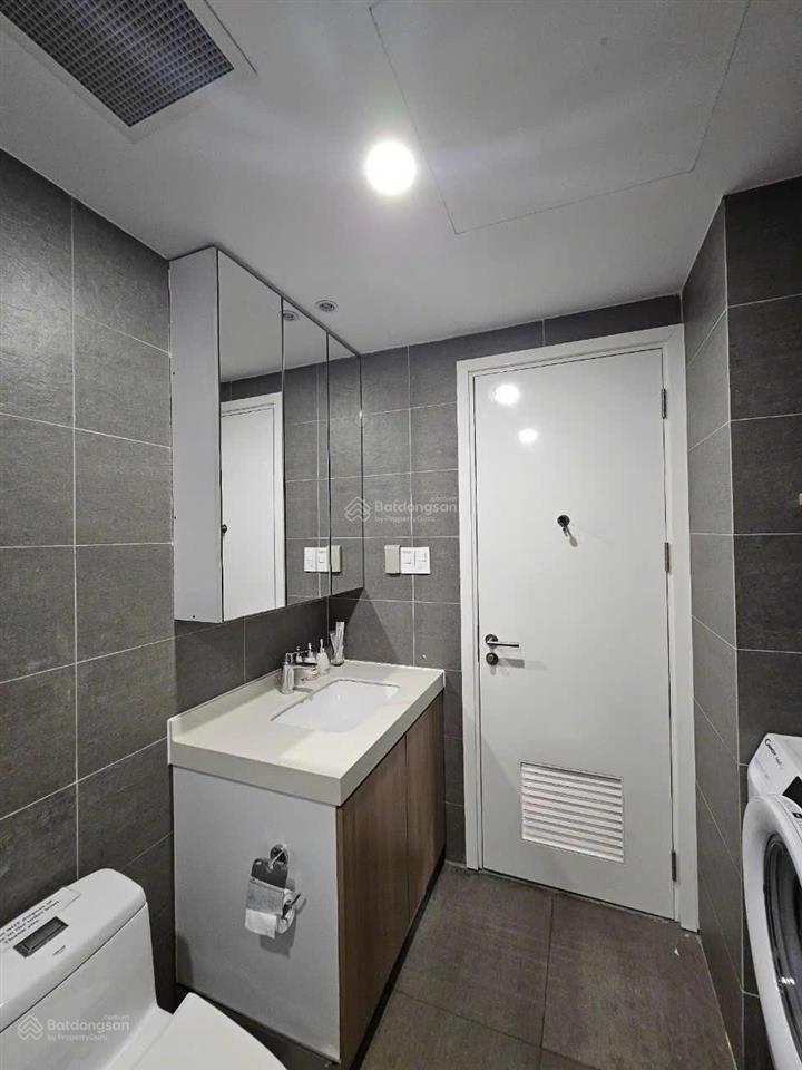 Cần bán gấp căn hộ chung cư saigon asiana 64m2 2pn 2wc có sổ sang tên trong ngày