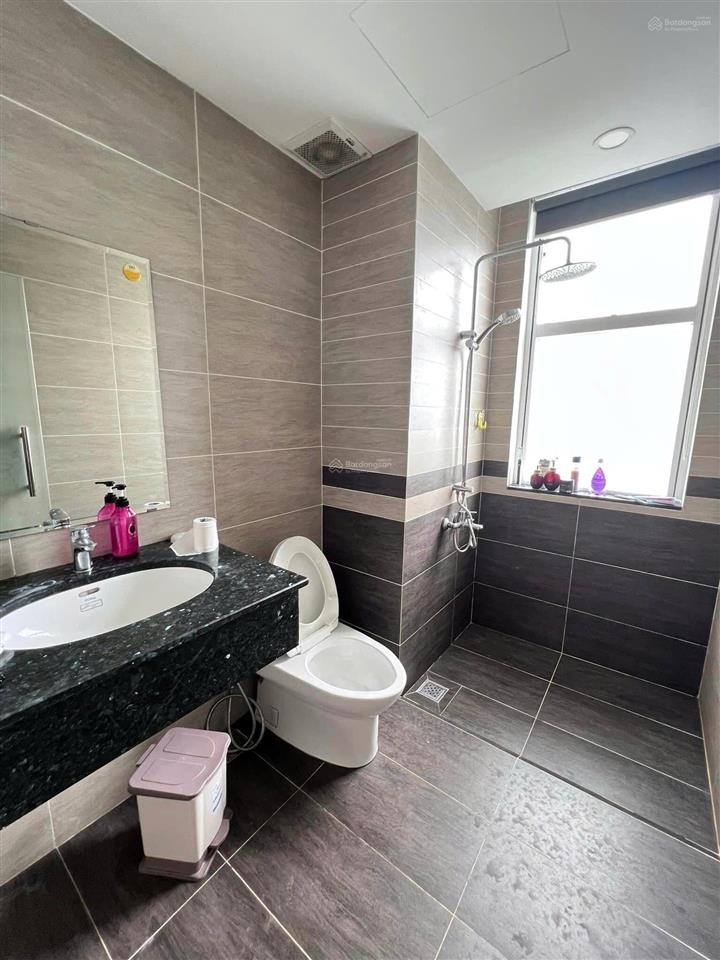 Chủ cần bán gấp căn hộ cc tropic garden 2pn, 2wc, có sổ, sang tên trong ngày