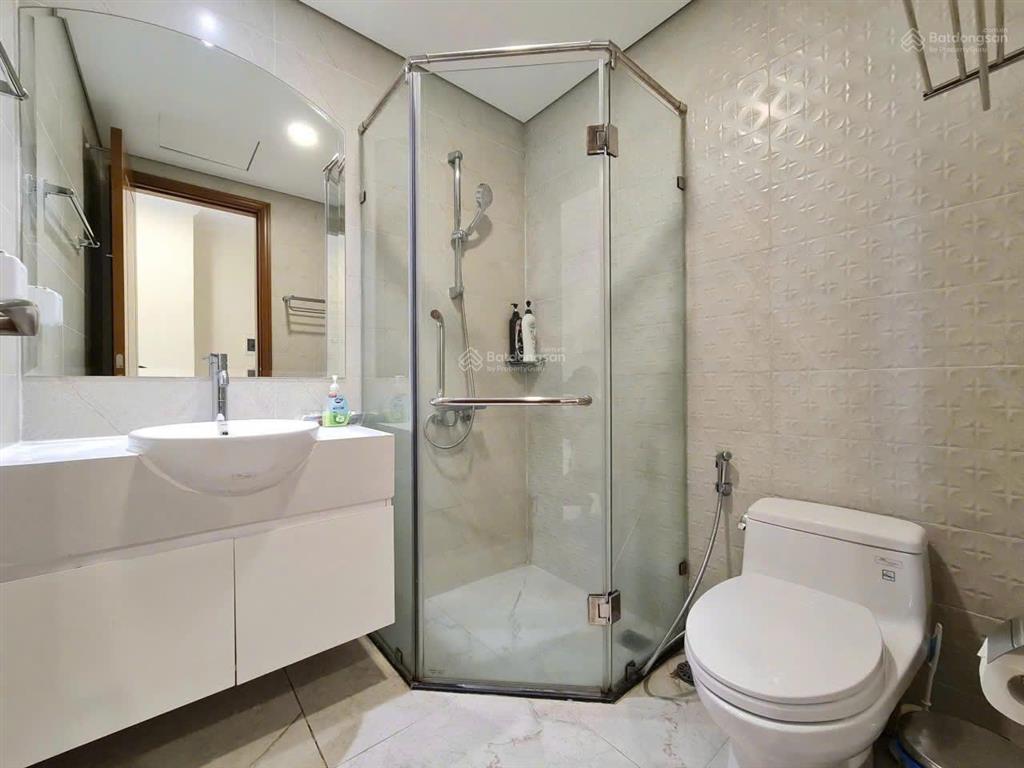 Chủ cần bán ch cc era đức khải 2pn 2wc có sổ, sang tên trong ngày