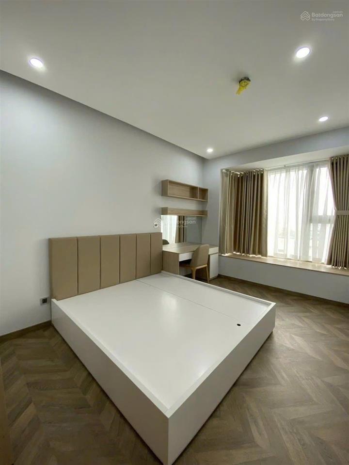 Chính chủ cần bán căn hộ cc hoàng anh thanh bình 2pn 2wc, có sổ