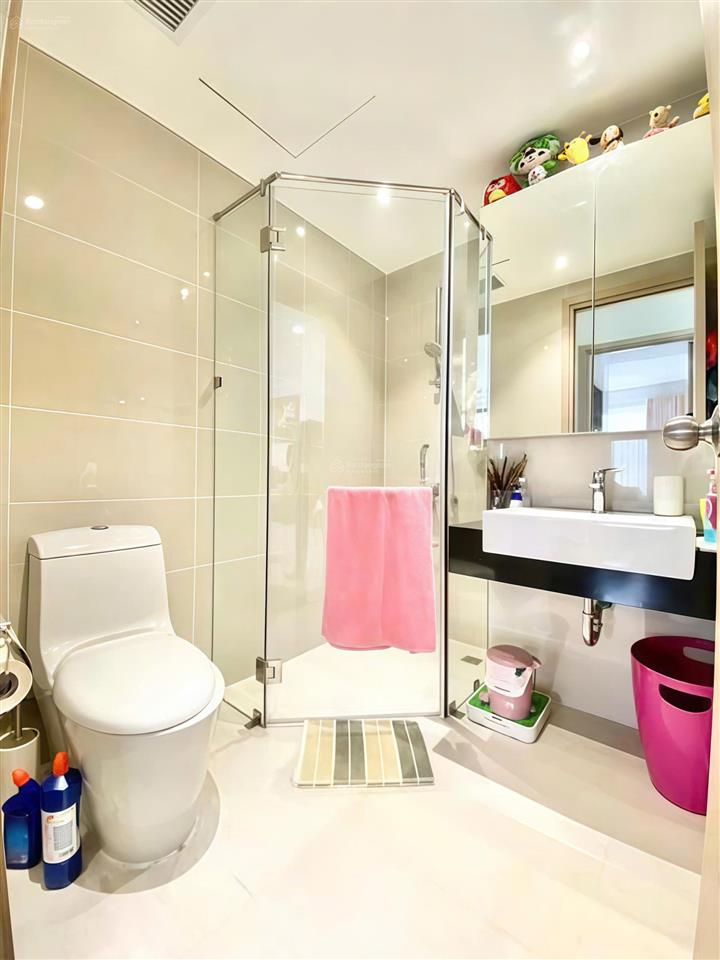 Chính chủ cần bán gấp căn hộ cc hagl 2 có sổ, 2pn 2wc, sang tên trong ngày