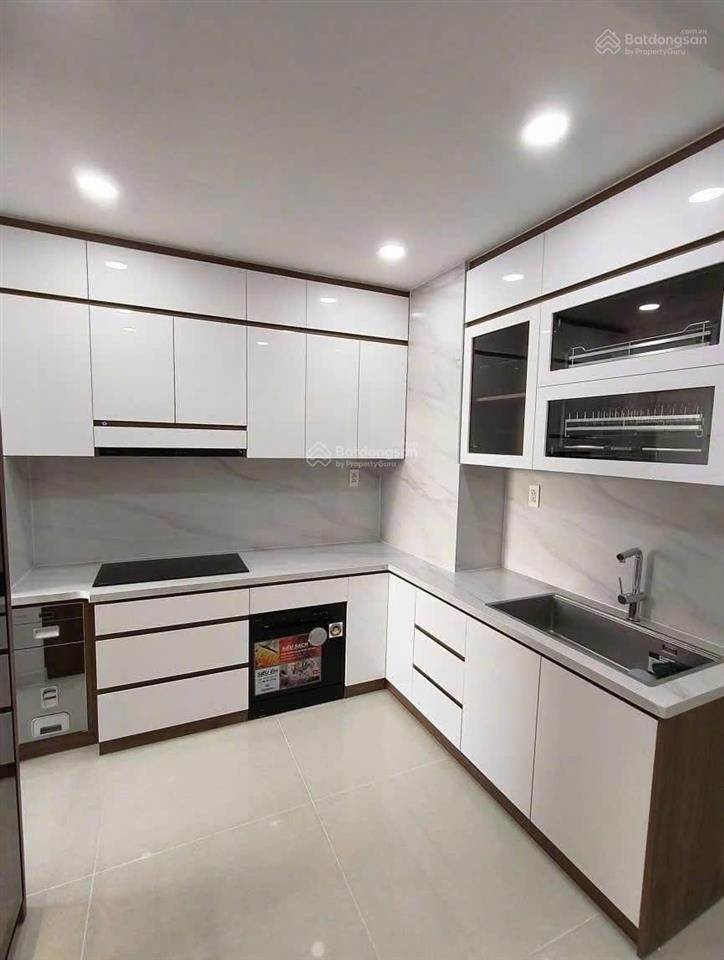 Chủ cần sang nhượng căn hộ the pegasuite, diện tích 73.3m2, 2pn 2wc, sổ hồng đầy đủ