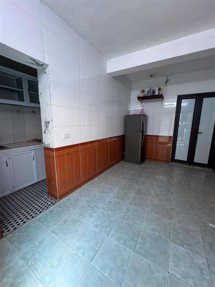 Cho thuê nhà riêng ngõ 210 nghi tàm