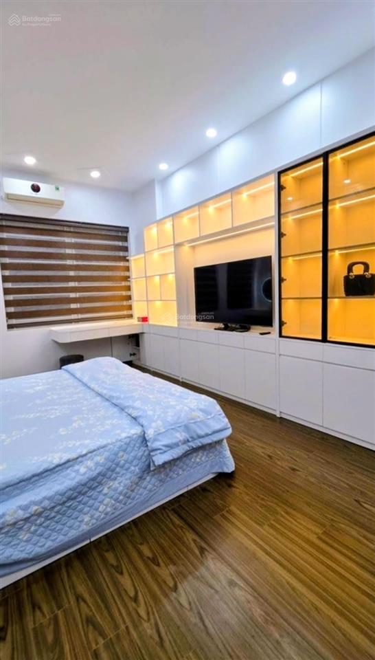 Siêu phẩm trung tâm quận cầu giấy chỉ nhỉnh 12 tỷ!!!