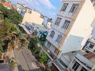 Nhà phố khu biệt thự làng hoa  dt 5m x 17m  4 tầng  đường 10m  chỉ hơn 10 tỷ