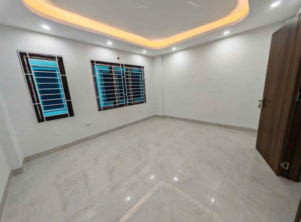 BÁN NHÀ LIÊN MẠC - 5 TẦNG MỚI CỨNG - Ô TÔ ĐỖ CỬA - CHỈ 5.58 TỶ