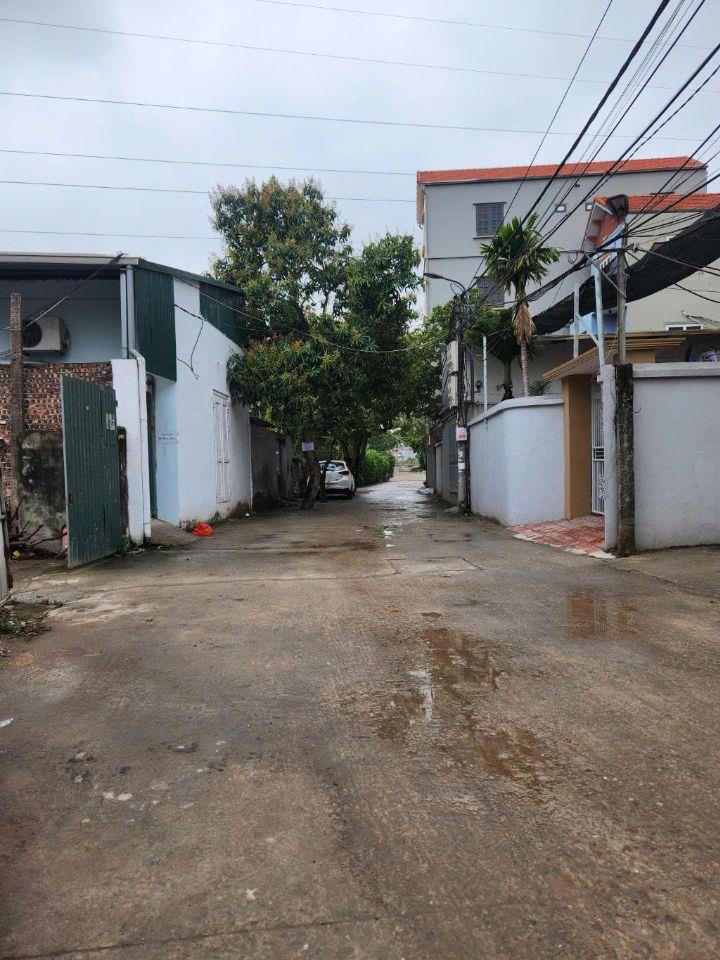 5 Tỷ có nhà Hoài Đức 38m - Ô tô đỗ cửa - 2 phút ra phố