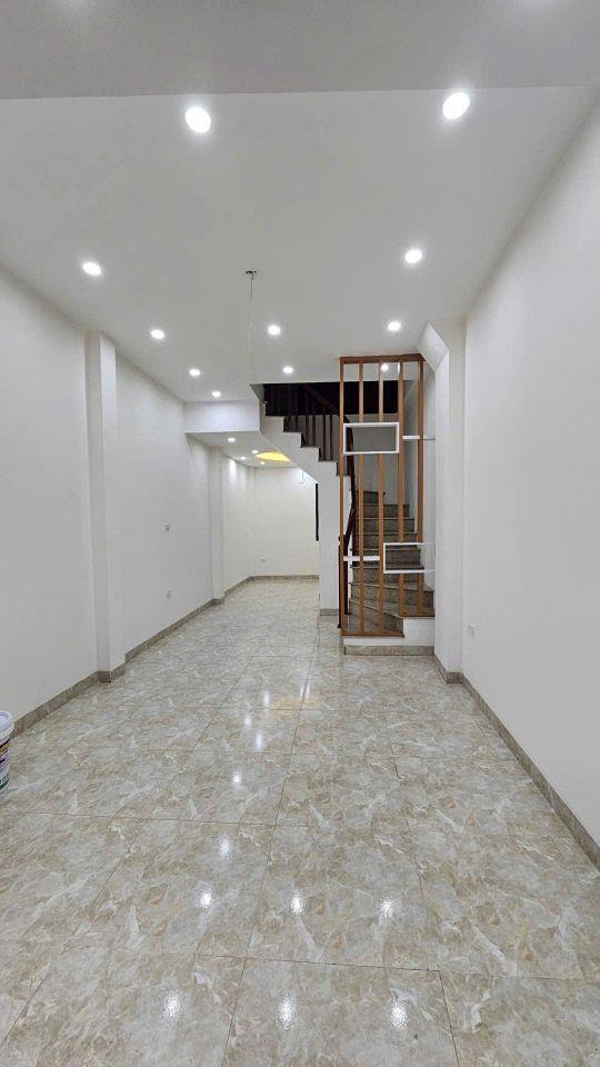 5 Tỷ có nhà Hoài Đức 38m - Ô tô đỗ cửa - 2 phút ra phố