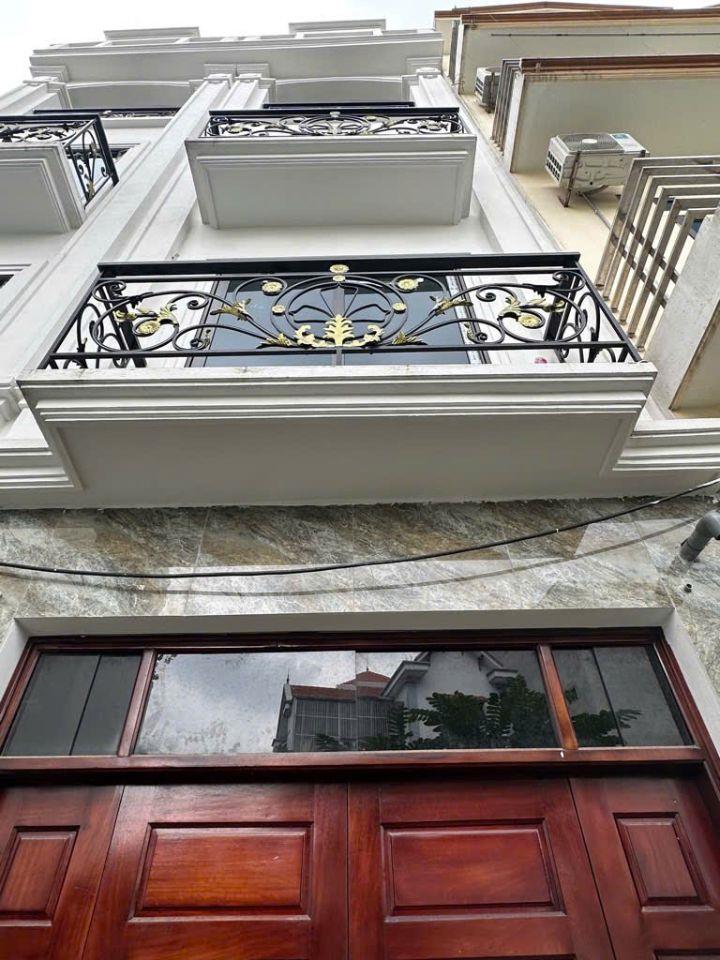 Bán Nhà Đan Khê Nhổ 40m-ô tô- Sát ngay vành đai-giao thông thuận tiện chỉ 5ty5