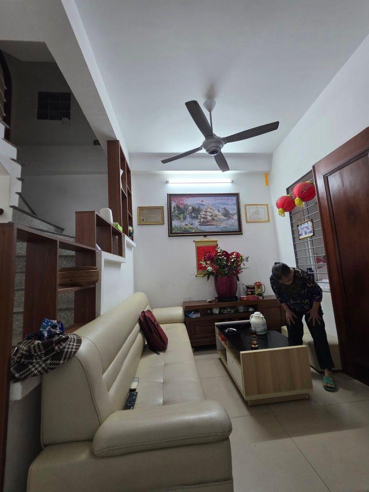 Nhà Đẹp Mỹ Đình 40m 5 tầng - trung tâm mỹ đình full tiện ích - 7ty3