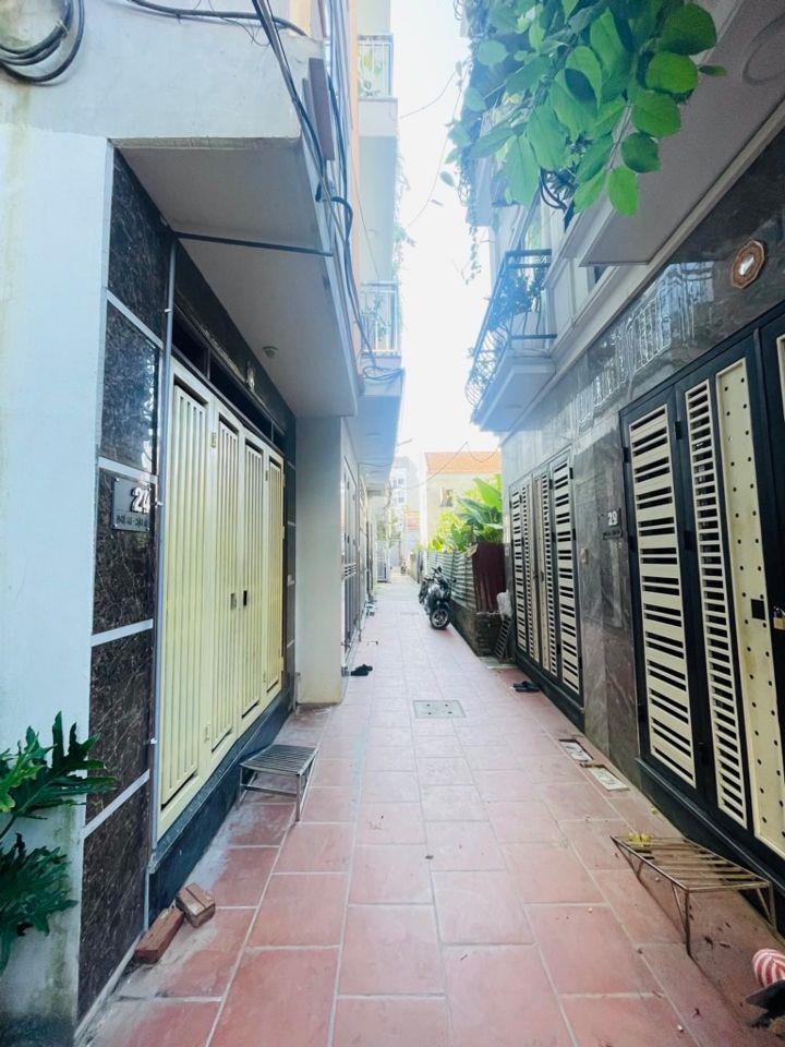 Nhà Đẹp Hậu Ái Vân Canh - 30m 4 Tầng - Ngõ Thoáng KInh Doanh - 5 ty 43 - KHU PHÂN LÔ NHÀ ĐẸP - CHỦ MỚI VỀ THÊM THÙNG SƠN
