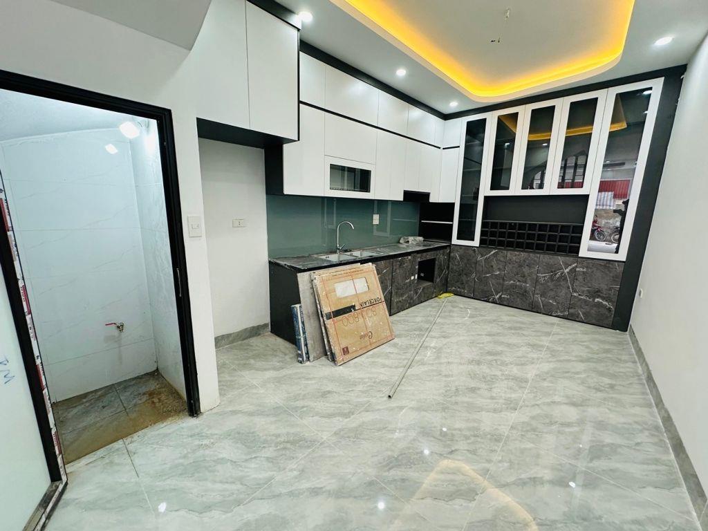 Nhà Đẹp Di Trạch Ô tô Đỗ Cửa 42m - 5 Tầng ko quy hoạch - Giá tốt gara ô tô 6ty6