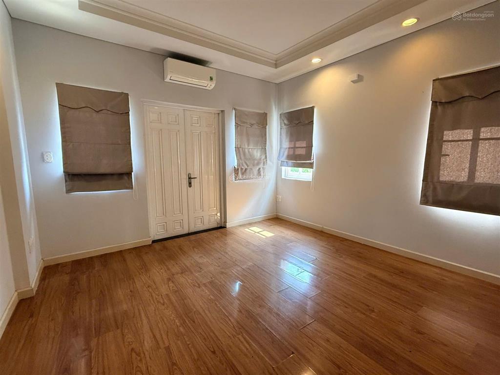 Cho thuê villa đường trần não  an khánh  hồ bơi riêng  4 phòng ngủ