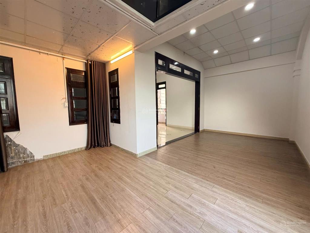 Cho thuê biệt thự 200m2  gần cầu sài gòn  phường an phú  quận 2