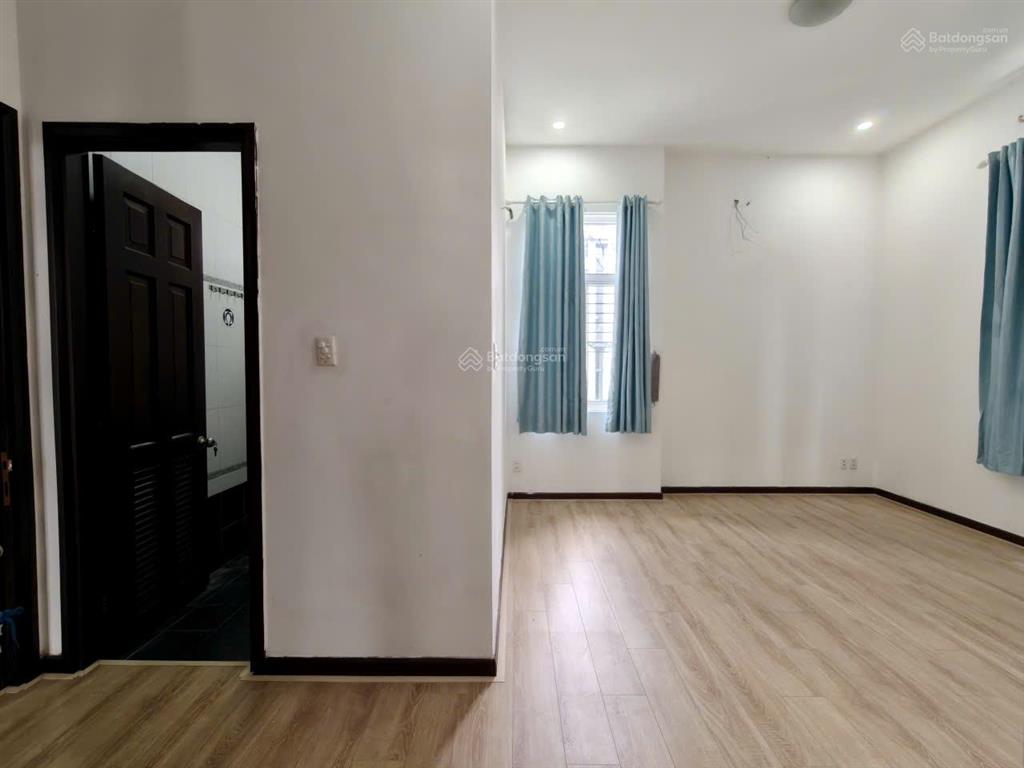 Cho thuê biệt thự sân vườn đường xuân thuỷ  thảo điền  kinh doanh tự do