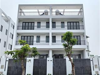 Cho thuê toà nhà văn phòng  có thang máy  gần trương văn bang  đảo kim cương