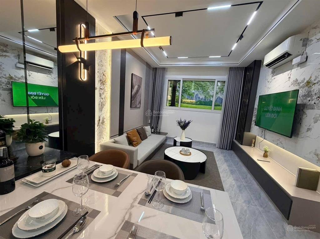 Xách vali vào ở green tower 2pn