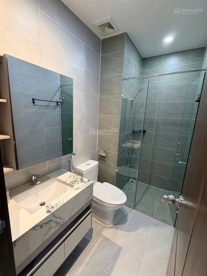 Xách vali vào ở green tower 2pn