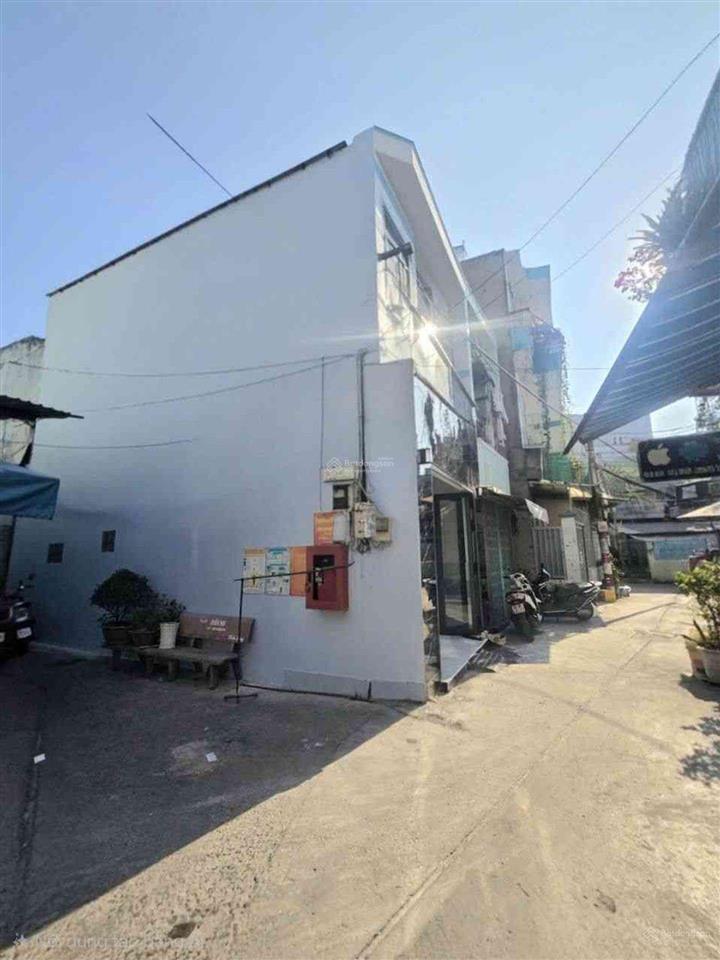 Nhà 3 tầng mới đẹp lô góc q8  33m2  hẻm 4m thông  3pn  kdc hiện hữu shr hoàn công nhỉnh 3 tỷ