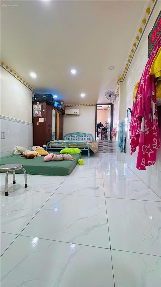 Nhà q8 dt khủng 68m2  nở hậu tài lộc 5m  shr  hoàn công  4pn  4.88 tỷ