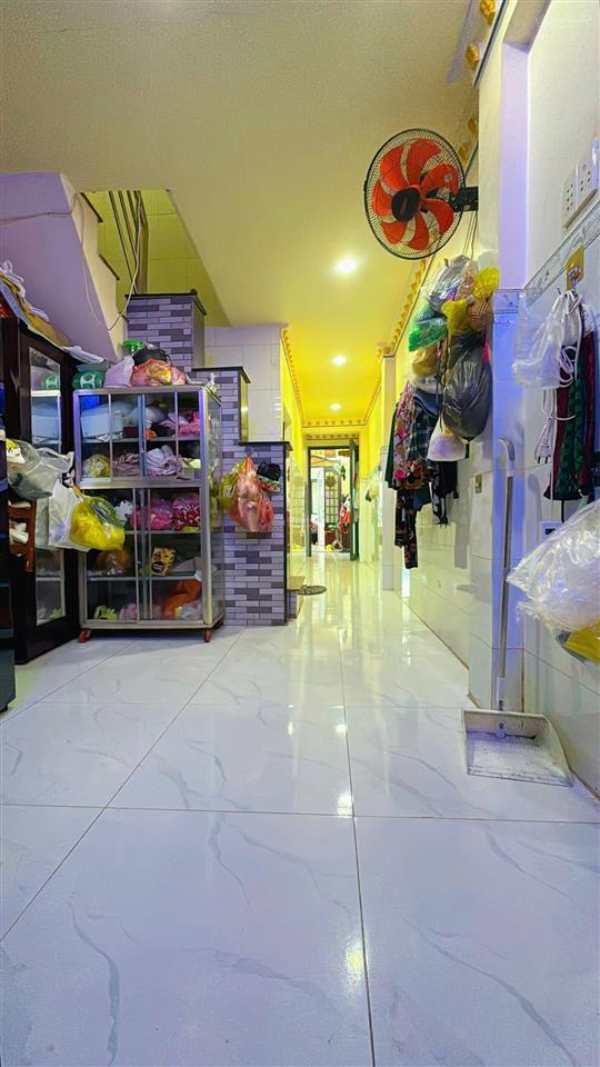 Nhà q8 dt khủng 68m2  nở hậu tài lộc 5m  shr  hoàn công  4pn  4.88 tỷ