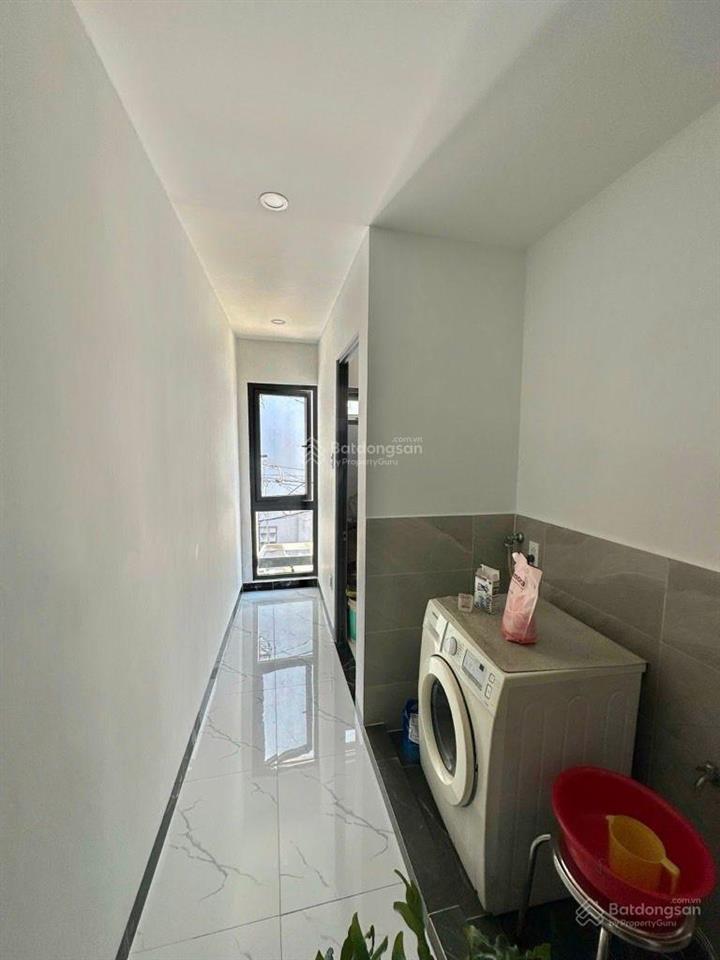 Nhà 2 tầng  p12 q8  mới đẹp ngang to 5.4m 65m2  ko qh  6.3 tỷ