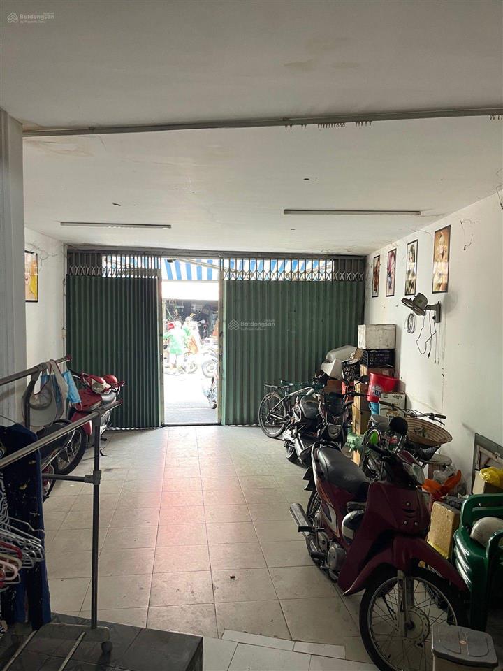 Nhà mặt tiền, kinh doanh sầm uất gần chợ xóm củi  88m  ko qh  8.2 tỷ