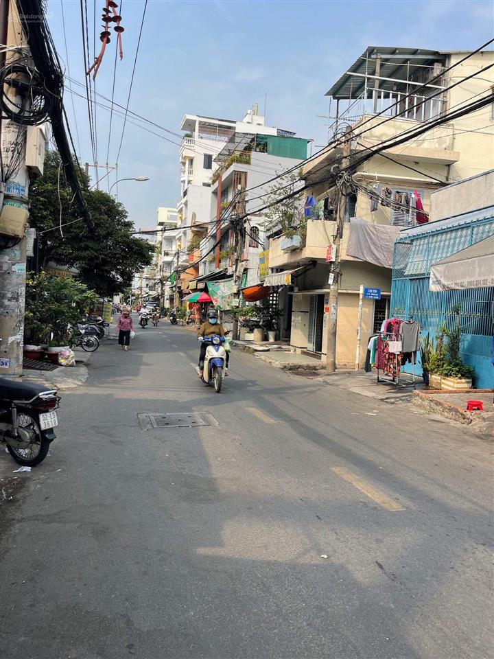Nhà mặt tiền, kinh doanh sầm uất gần chợ xóm củi  88m  ko qh  8.2 tỷ