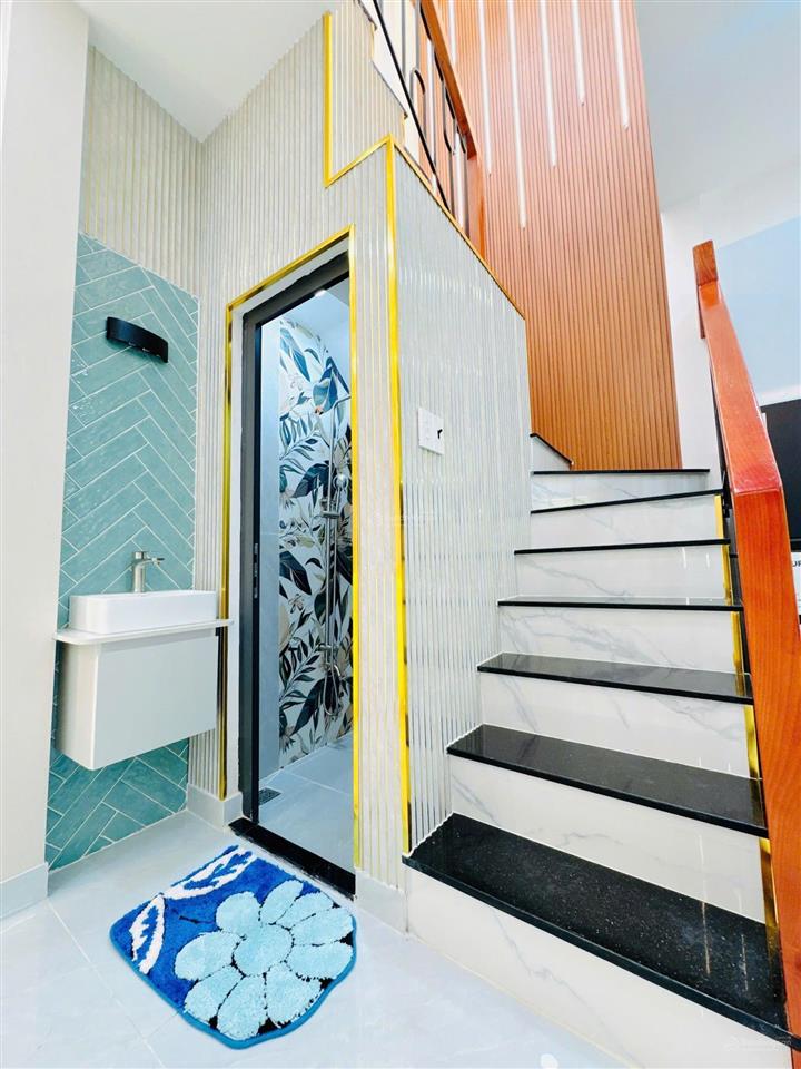 Nhà mới phường chánh hưng q8  3pn  ngang bề thế 7,8m  hoàn công đủ  nhỉnh 4 tỷ