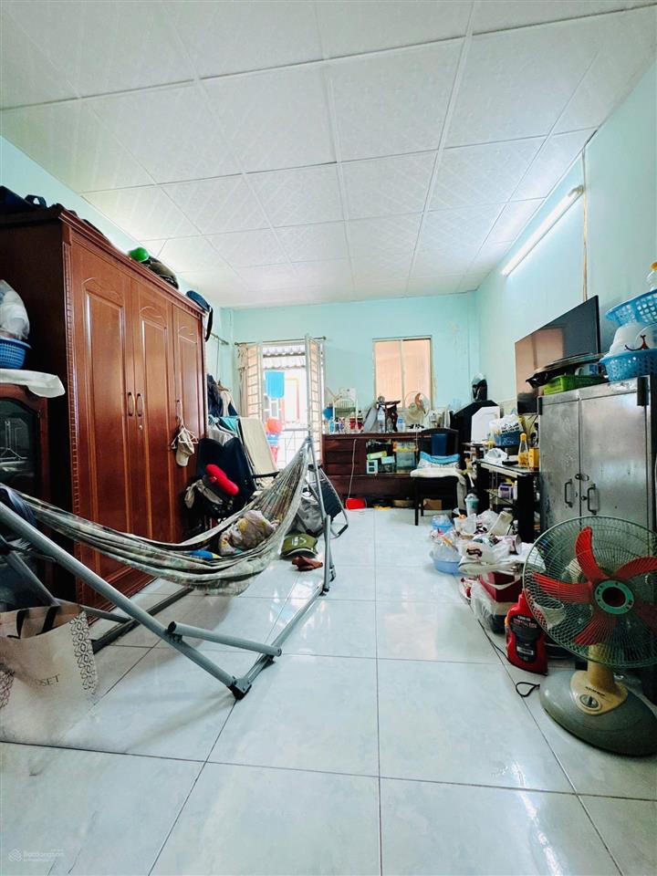 Nhà p1 q8  hẻm thông khu buôn bán sầm uất  ngang to 4m  nhỉnh 3 tỷ